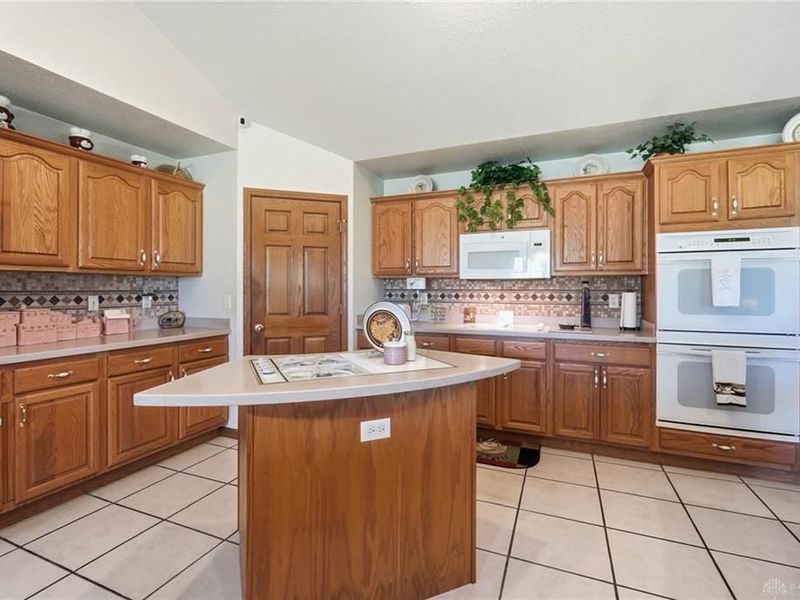 8400 N Montgomery County Line Road, Clay Township, OH 45309 Photo 33