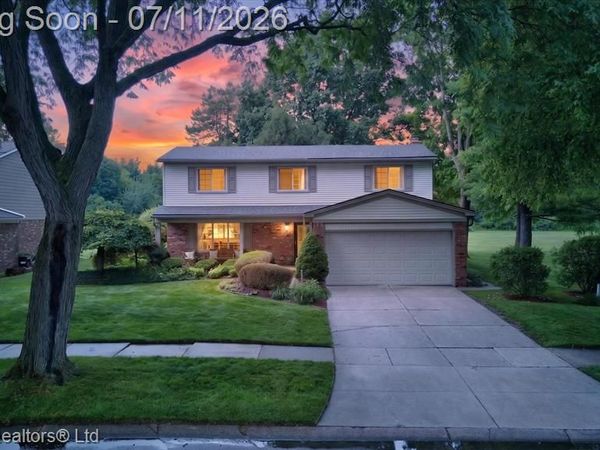 46596 Maidstone Road, CANTON, MI 48187