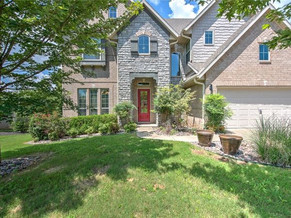3195 N Blue Star Drive, Fayetteville, AR 72703