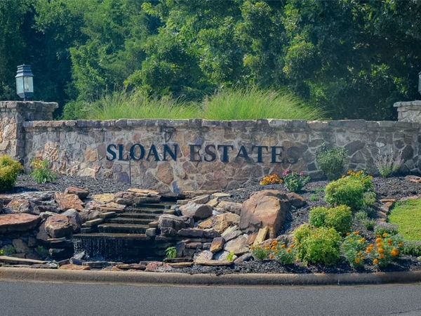 3195 N Blue Star Drive, Fayetteville, AR 72703
