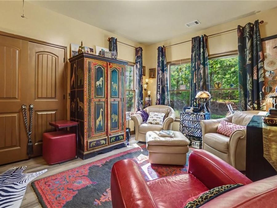 Property Image 25