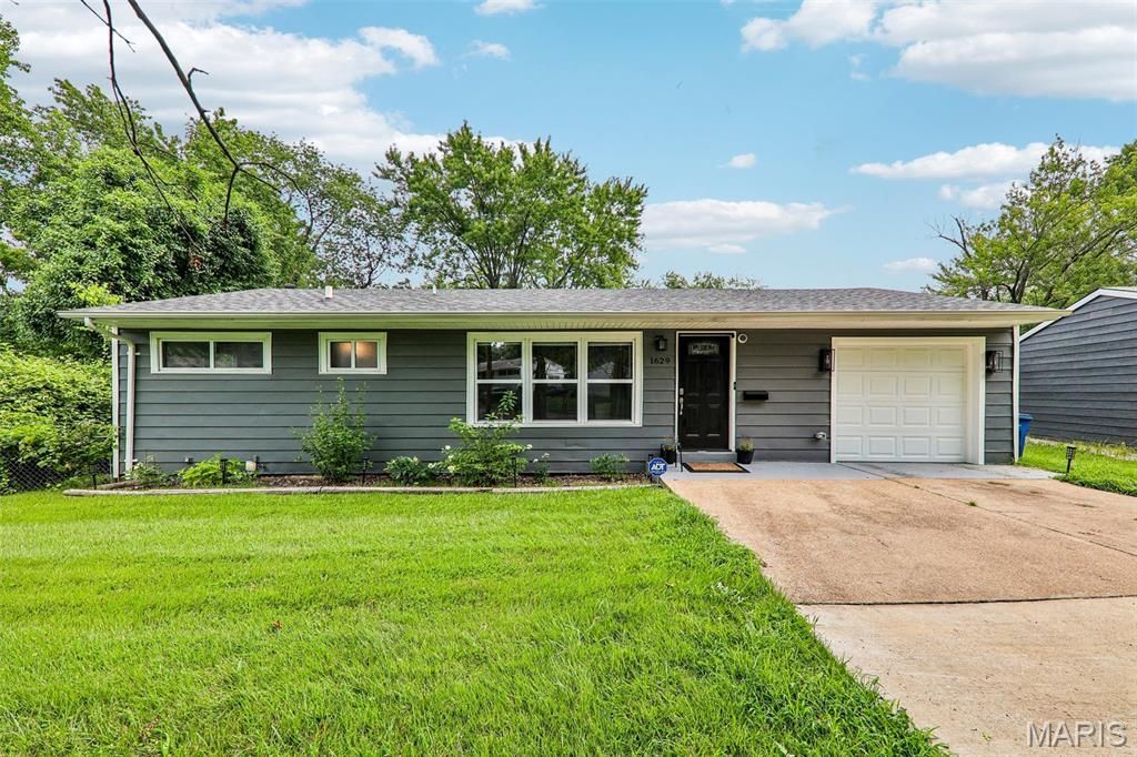 1629 Jett Drive , Dellwood, MO 63136 Main Photo