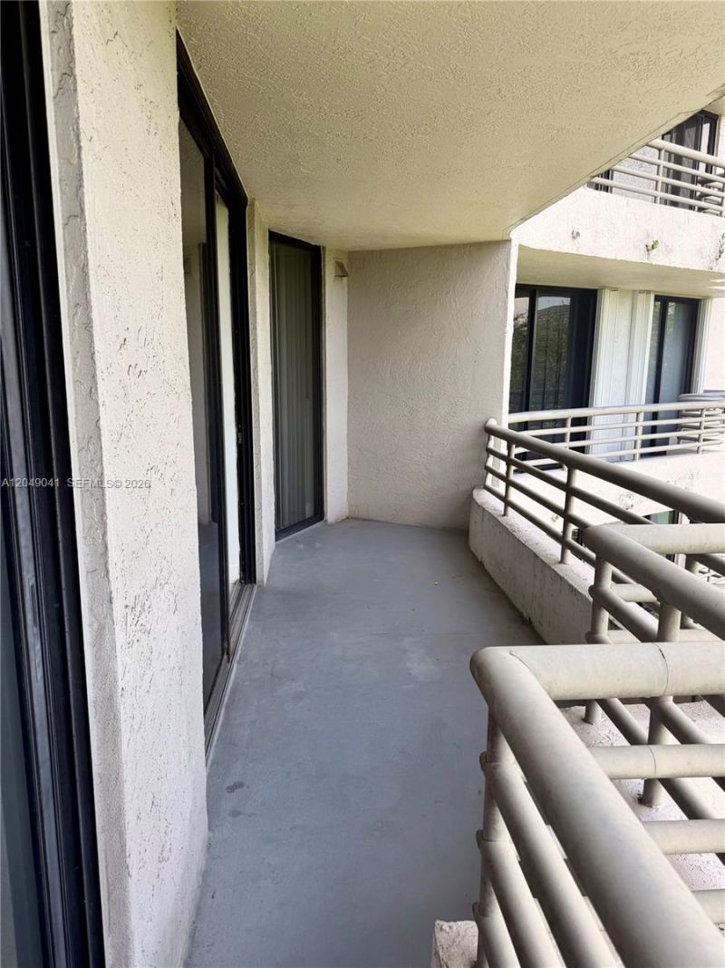 3300 NE 191st St, Unit 404, Aventura, FL 33180 Photo