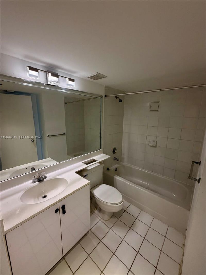 3300 NE 191st St, Unit 404, Aventura, FL 33180 Photo