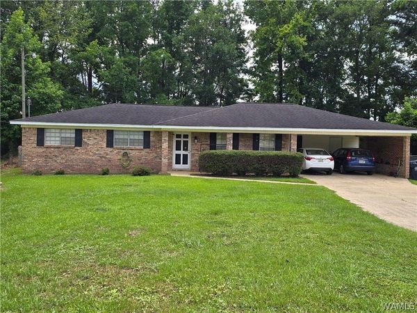 3302 Royal Oak Circle, Northport, AL 35473