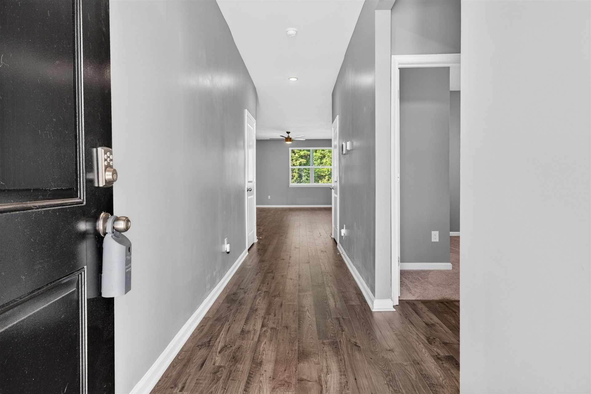 1440 Greenock Ln. Photo 12