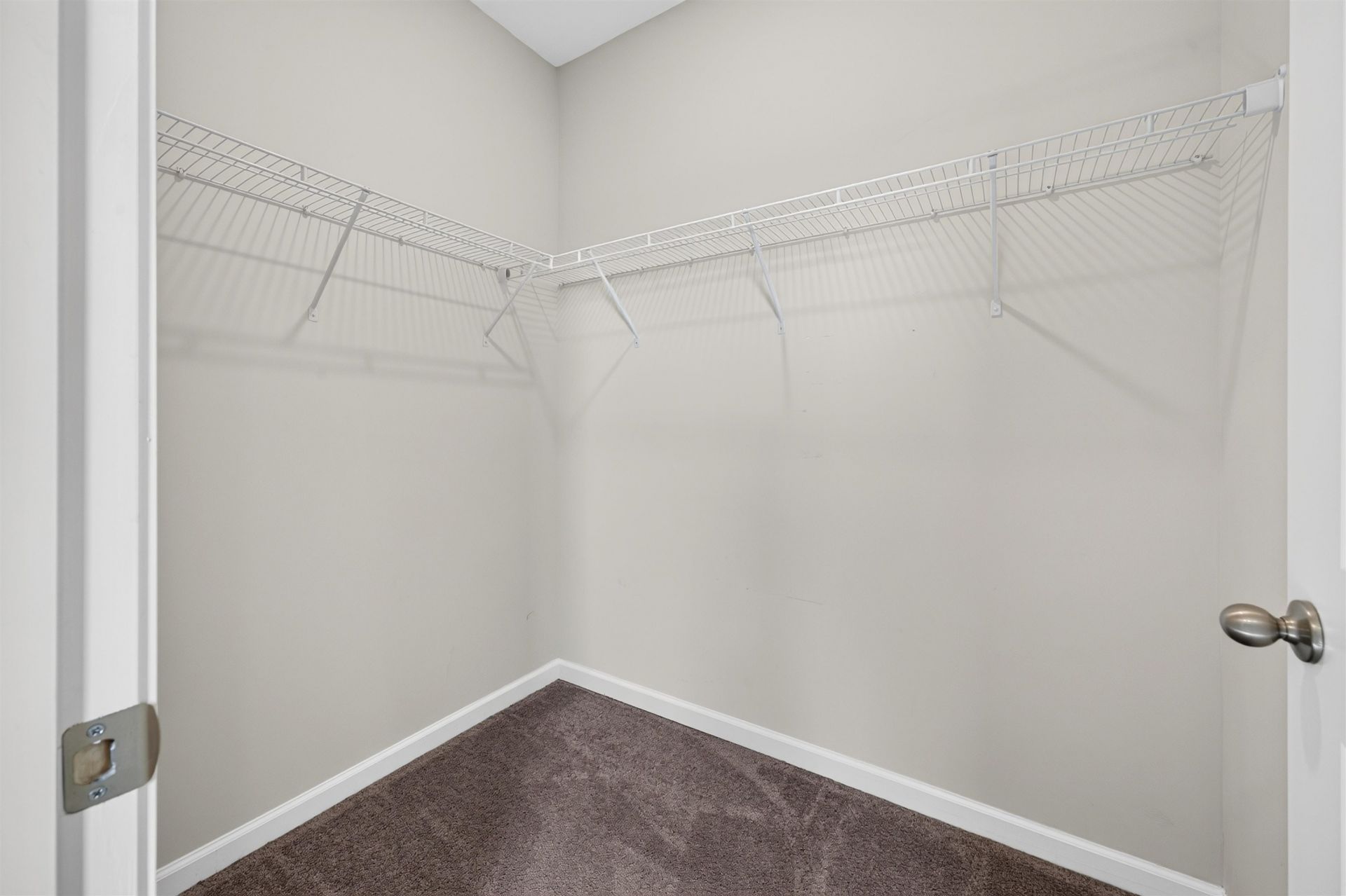 1440 Greenock Ln. Photo 26