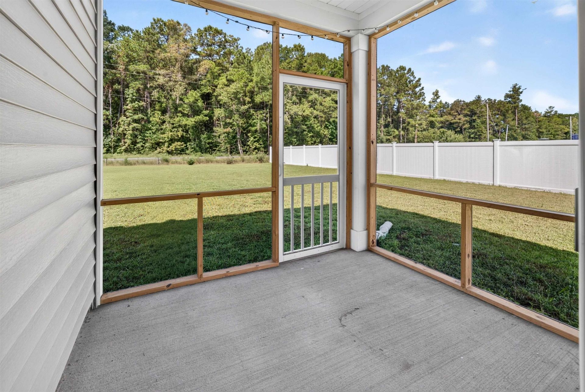 1440 Greenock Ln. Photo 32