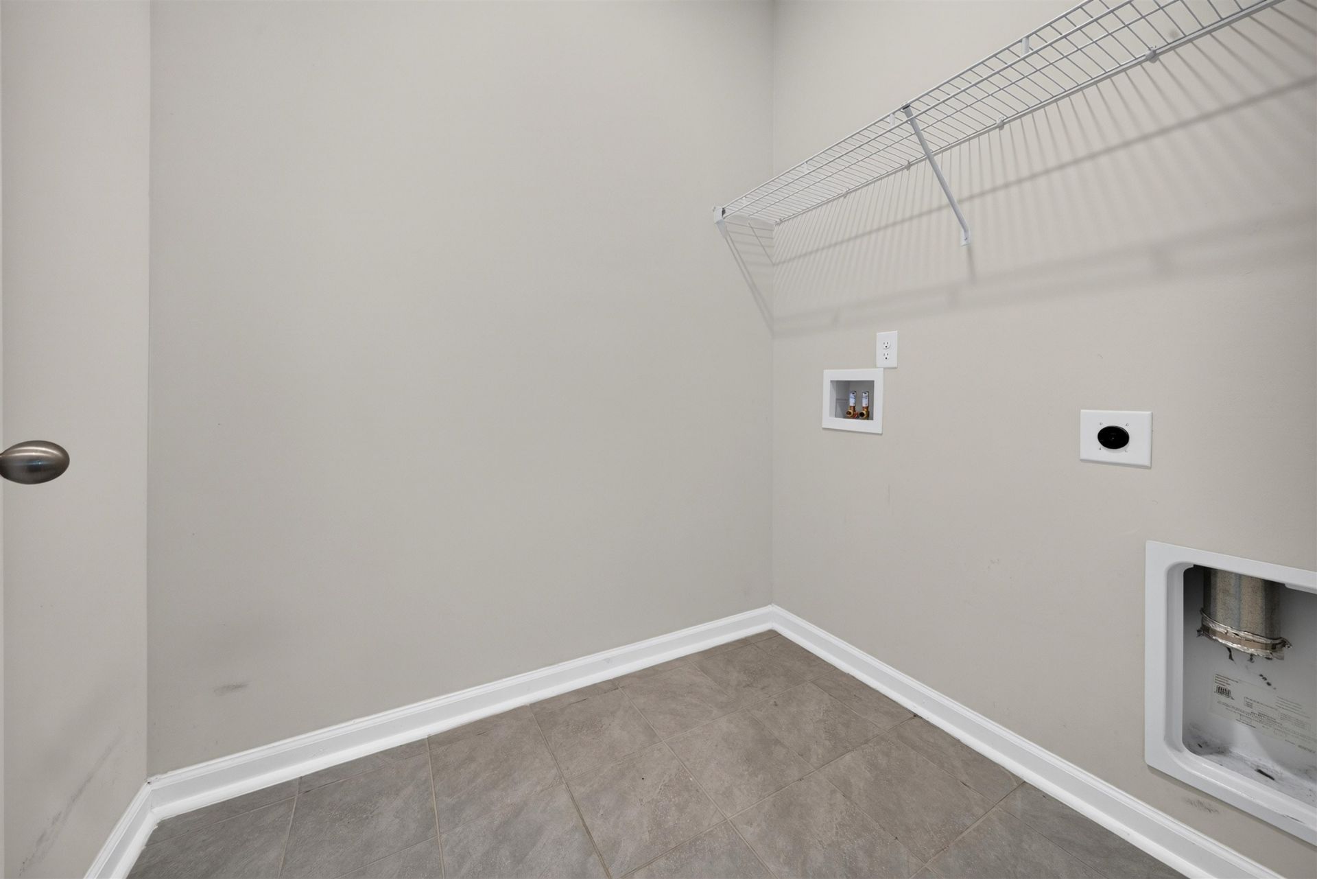 1440 Greenock Ln. Photo 35