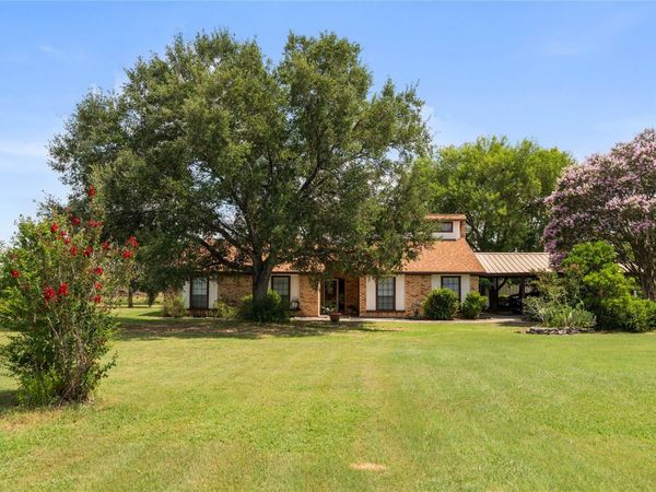 4911 Youngsford RD, Marion, TX 78124