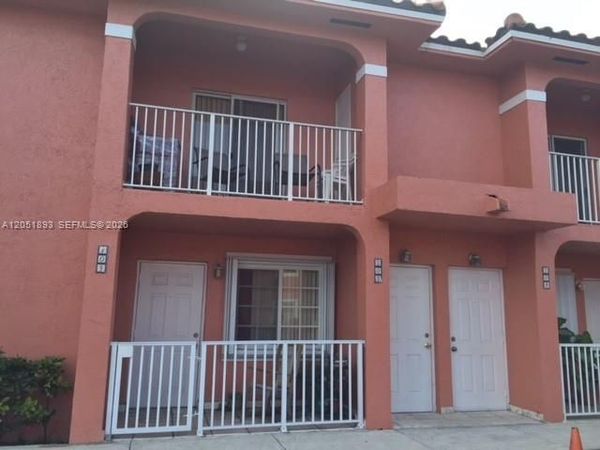 5810 W 18th Ln , Unit 208, Hialeah, FL 33012
