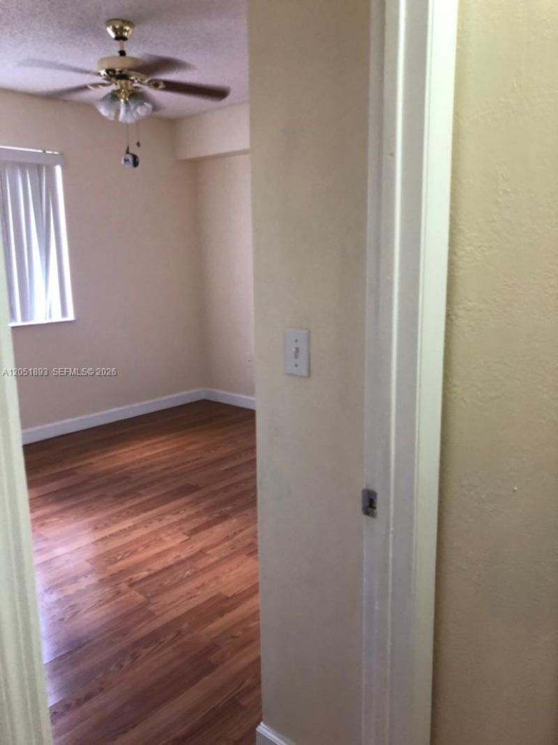 5810 W 18th Ln , Unit 208, Hialeah, FL 33012 Photo