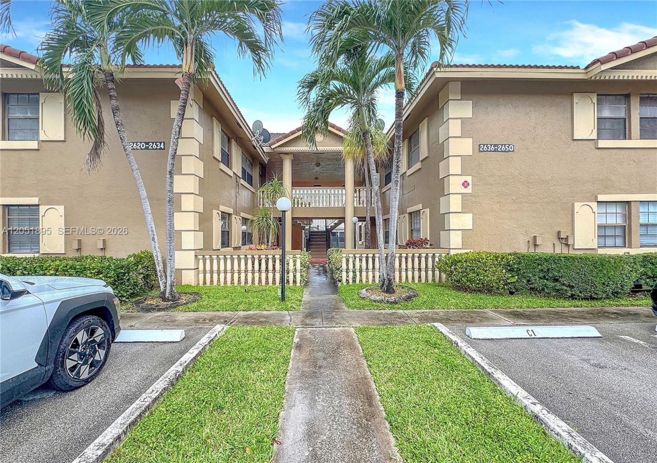 2626 Riverside Dr , Unit 2626, Coral Springs, FL 33065 Photo