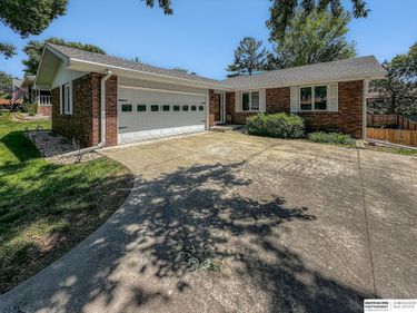 7533 Sherman Street, Lincoln, NE 68506