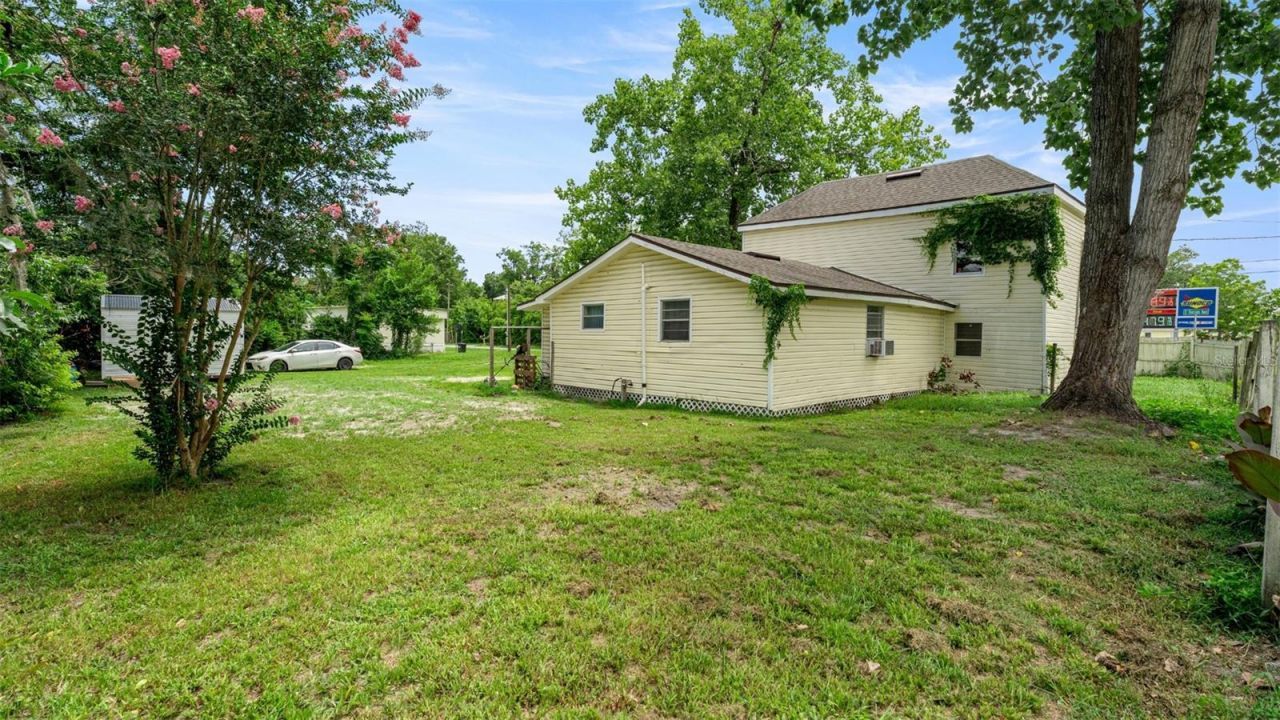 10107 S Division Avenue , Hampton, FL 32044 Photo