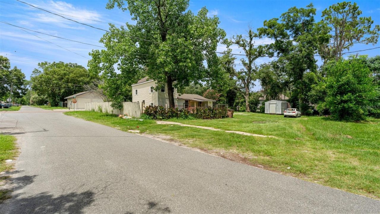 10107 S Division Avenue , Hampton, FL 32044 Photo