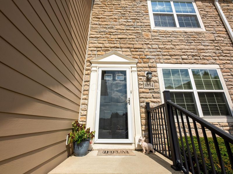 8034 Ravine Run Lane, Columbus, OH 43235 Photo 5