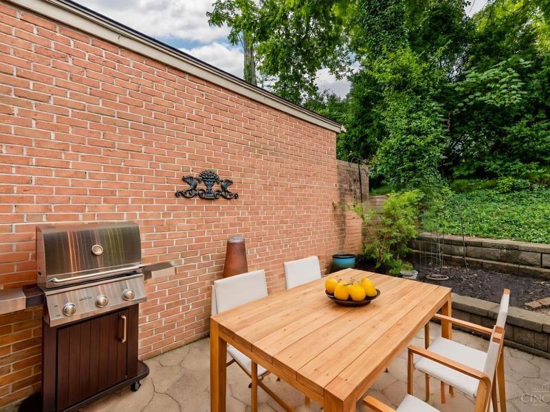 850 Van Dyke Avenue, Unit 2, Cincinnati, OH 45226 Photo 33