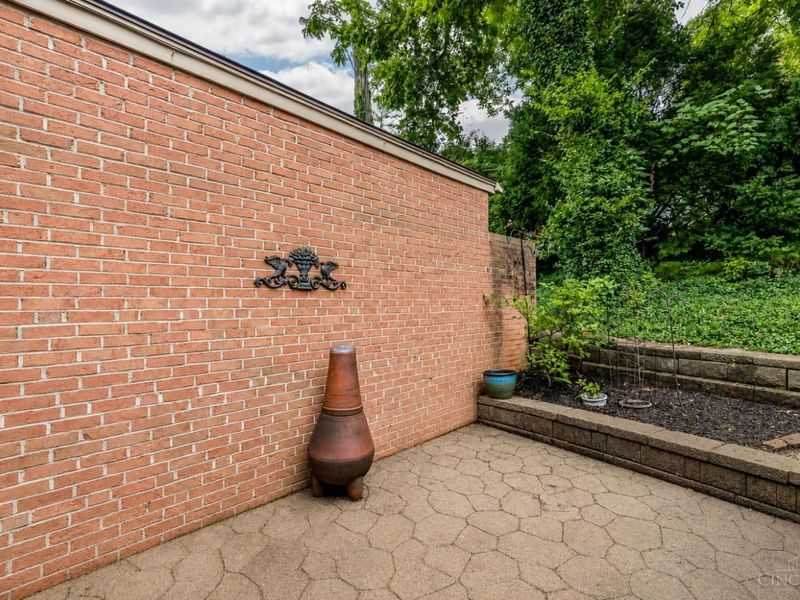 850 Van Dyke Avenue, Unit 2, Cincinnati, OH 45226 Photo 34