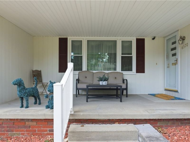 6570 Applewood Boulevard, Boardman, OH 44512 Photo 3