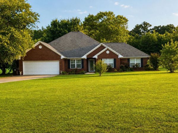 60011 Providence Ln., Smithville, MS 38870