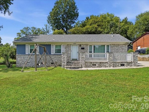 4324 Hidden Valley Road , Charlotte, NC 28213
