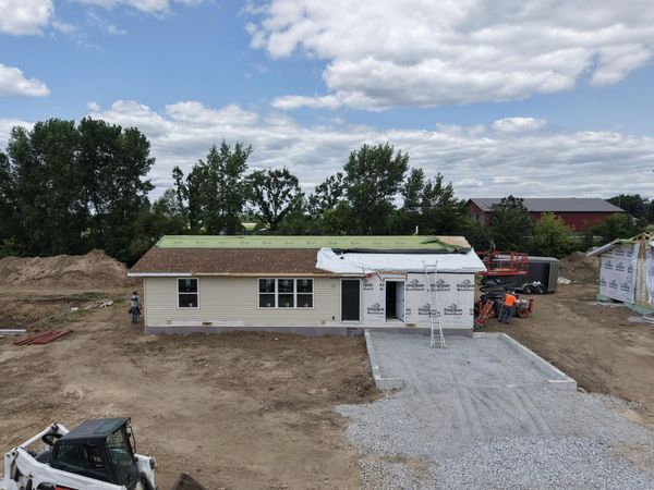 1284 E Bluff Rd, Whitewater, WI 53190