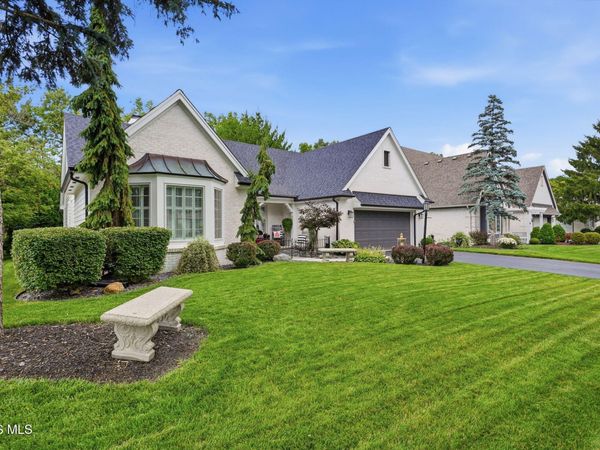 6842 Sunridge Lane , Holland, OH 43528
