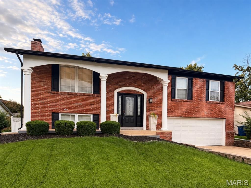 4759 Bramble Berry Drive , Saint Louis, MO 63129 Main Photo