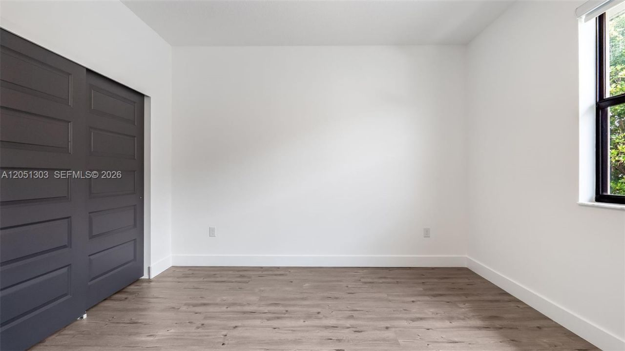 8900 NW 161st Ter, Miami Lakes, FL 33018 Photo