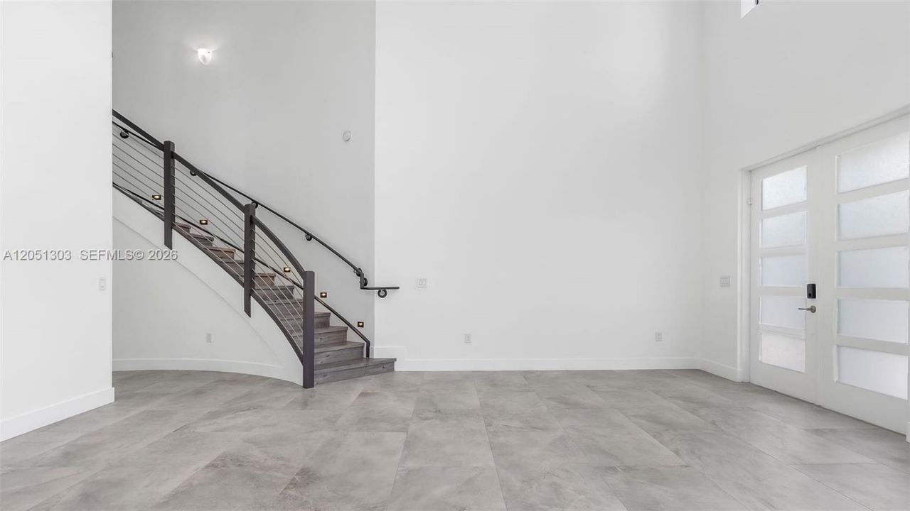 8900 NW 161st Ter, Miami Lakes, FL 33018 Photo