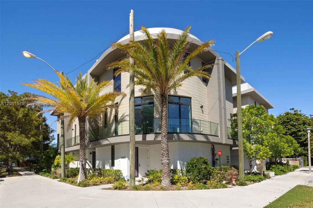2688 SW 25th Ave. , Miami, FL 33133 Photo