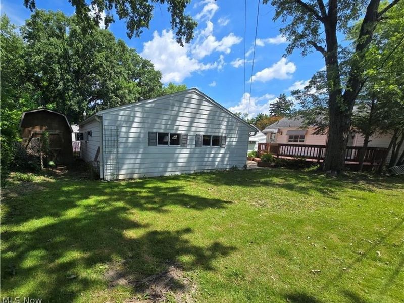 976 N Pasadena Avenue, Elyria, OH 44035 Photo 28