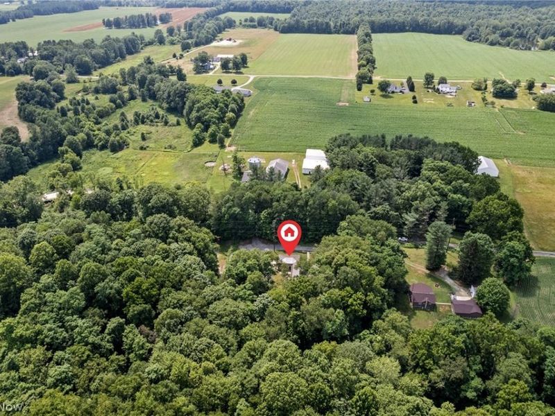 7434 Fenton Road NW, North Bloomfield, OH 44450 Photo 29
