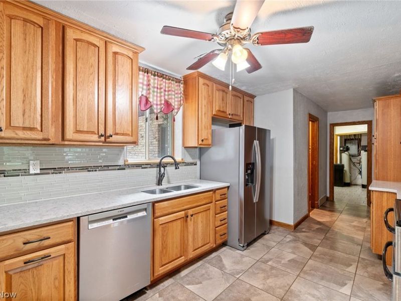 7434 Fenton Road NW, North Bloomfield, OH 44450 Photo 4