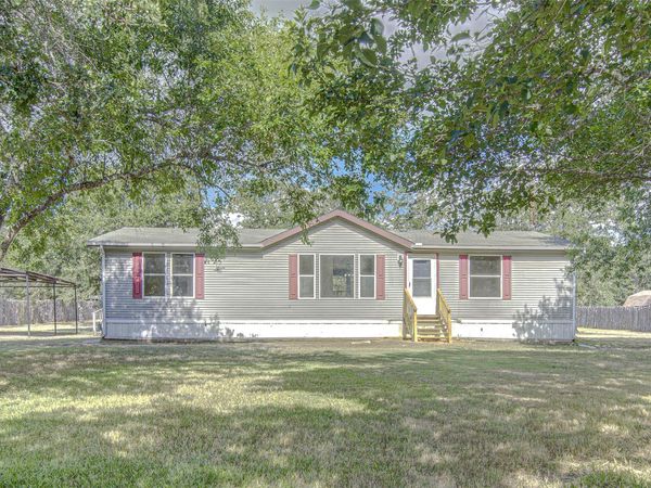 185 Peace Pipe, Smithville, TX 78957