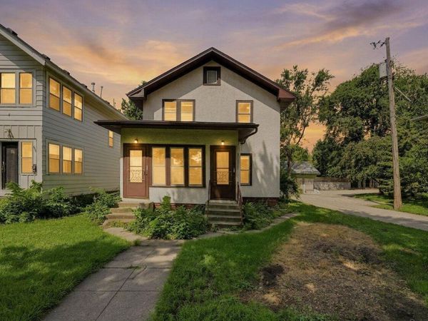 921 27th Avenue SE, Minneapolis, MN 55414