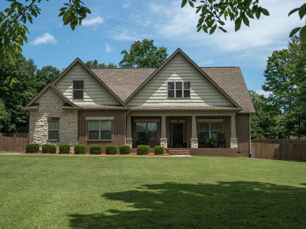 1275 Camp Ravine Rd , Burns, TN 37029