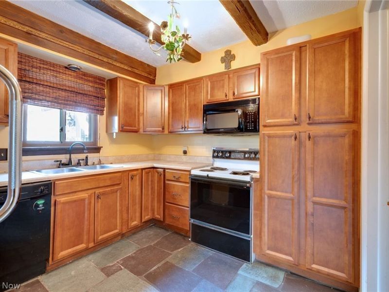 200 Granger Road, Unit 7, Medina, OH 44256 Photo 18