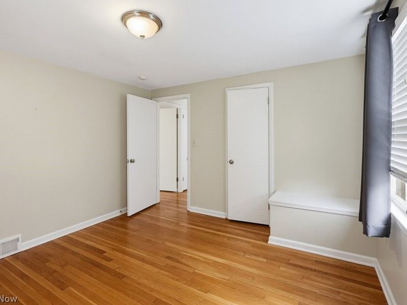 2345 Charney Road, University Heights, OH 44118 Photo 35