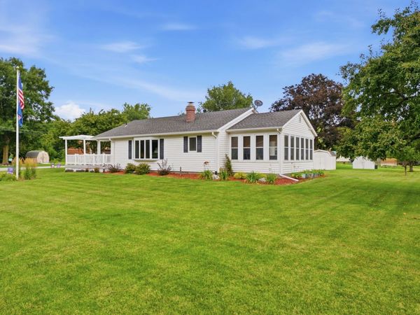 414 W 19th Avenue, Coal Valley, IL 61240