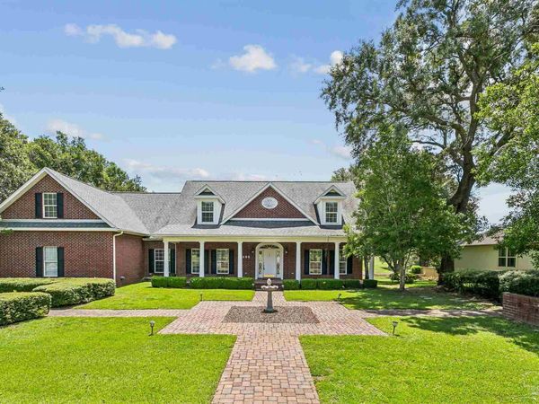 3098 Cobblestone Dr, Pace, FL 32571