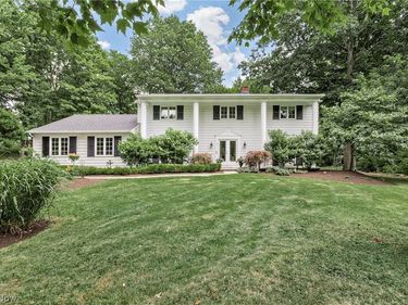 3189 Lander Road, Pepper Pike, OH 44124