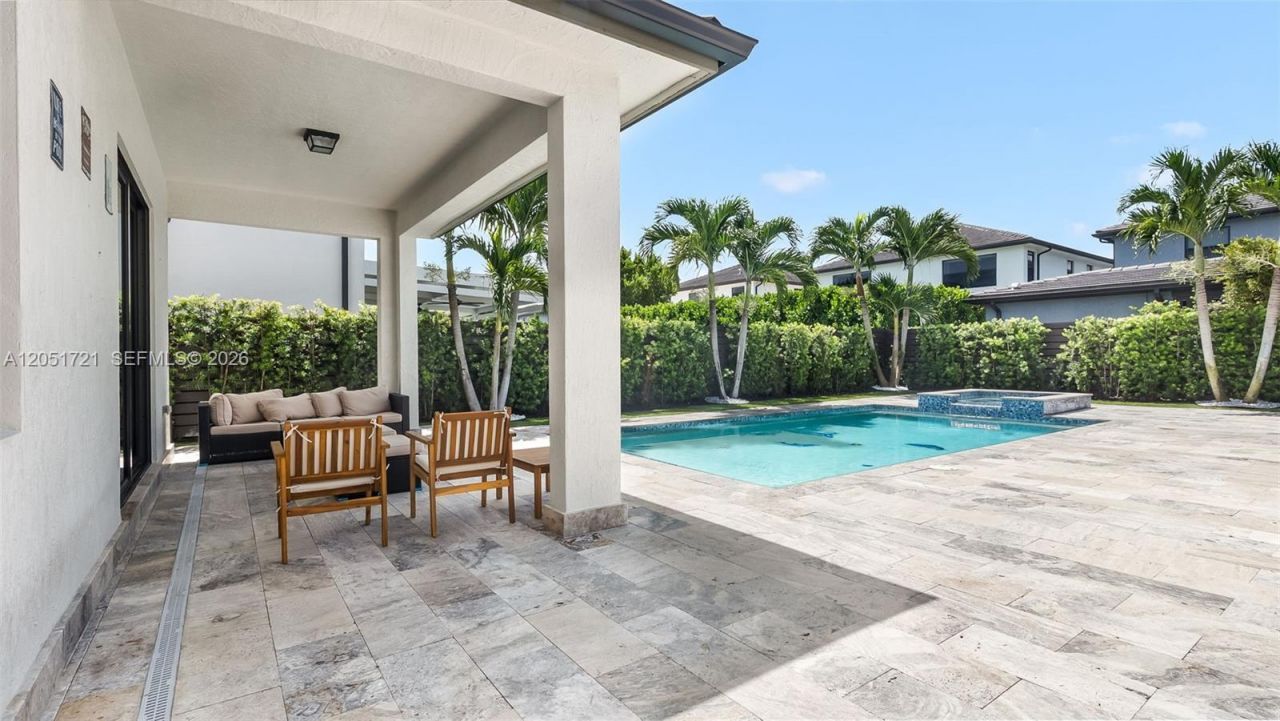 8900 NW 161st Ter , Unit N/A, Miami Lakes, FL 33018 Photo