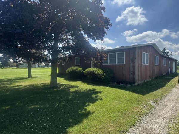 1247 N Steel Road, Merrill, MI 48637