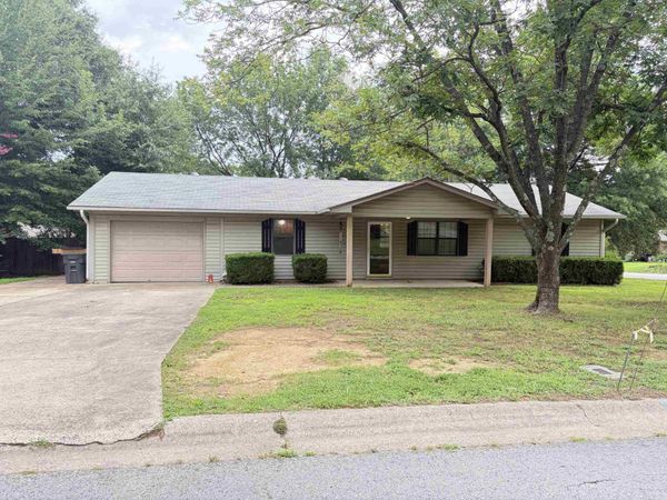2 Weatherstone, Searcy, AR 72143