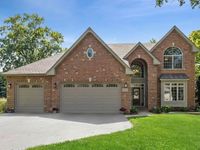 4632 Pershing Avenue , Downers Grove, IL 60515 primary photo