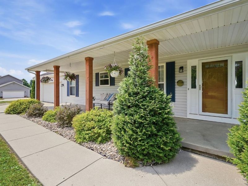 1055 Middleboro Road, Washington Township, OH 45054 Photo 2