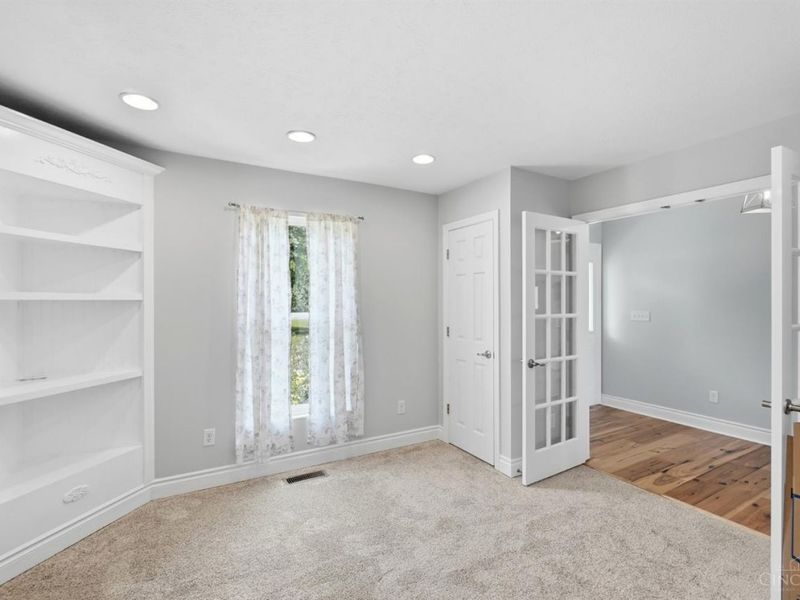 1055 Middleboro Road, Washington Township, OH 45054 Photo 4