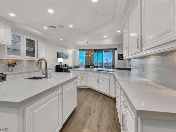 9101 Alta Drive, Unit 204, Las Vegas, NV 89145